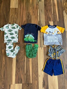 Bundle of Carter’s pajama sets